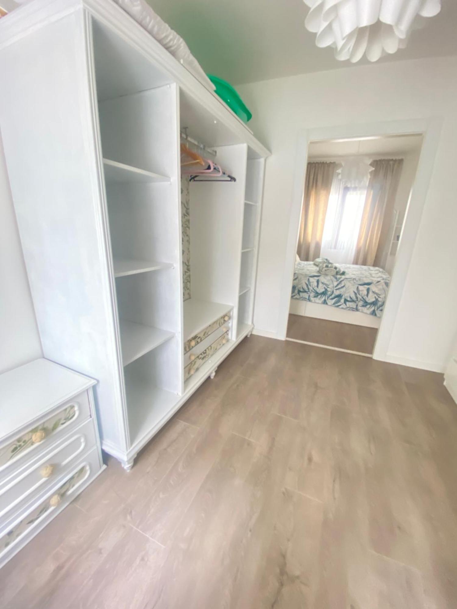 Itos Flats Infiesto Apartment Luaran gambar